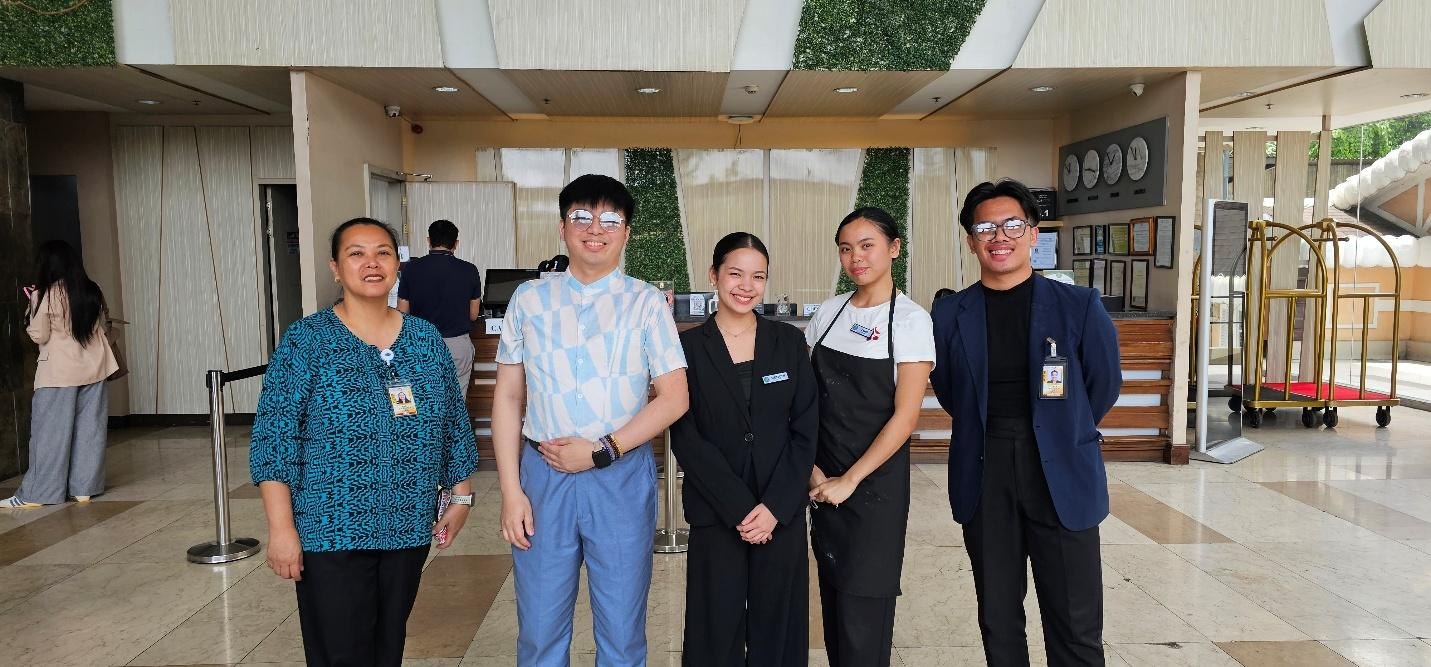 BCU-CHTM faculty and practicum students with Newtown Plaza Hotel representatives